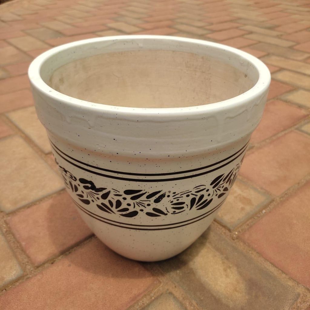 7 Inch White Balti Designer Ceramic Pot (design may vary),Pots:Ceramic Planters:Royal Ceramic Pots