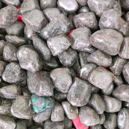 Buy Decorative Grey Large Pebbles - 1 Kg Online | Urvann.com