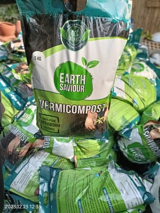 VERMI COMPOST Organic Vermicompost Potting Mixture, Fertilizer, Manure  Price in India - Buy VERMI COMPOST Organic Vermicompost Potting Mixture,  Fertilizer, Manure online at Flipkart.com