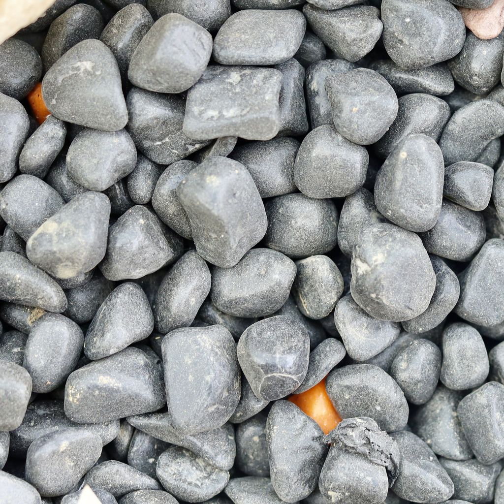 Decorative Large Black Pebbles - 1 Kg