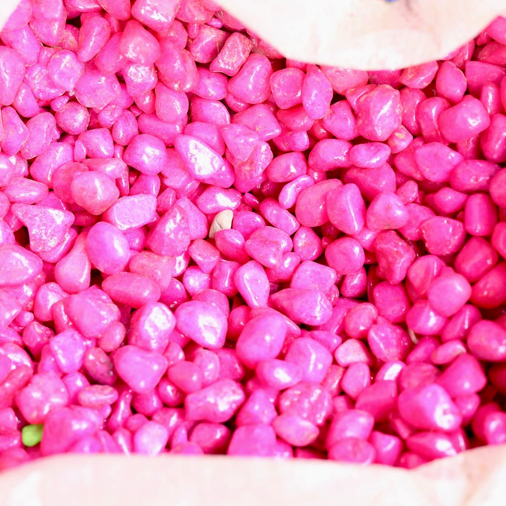 Decorative Medium Pink Pebbles - 1 Kg