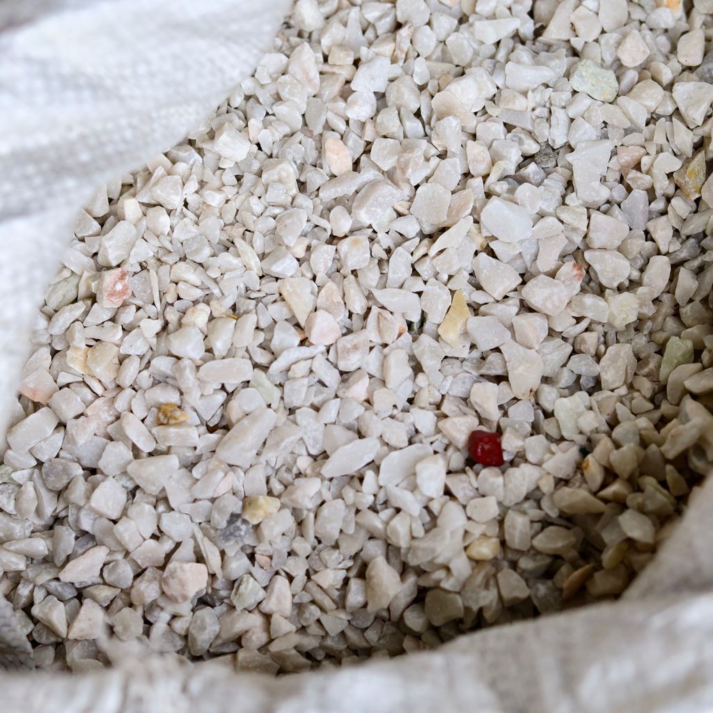 Decorative Small White-Grey Pebbles - 1 Kg