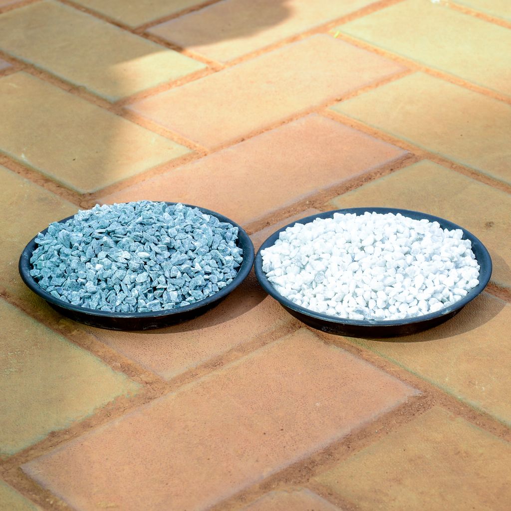 Set of 2 - Decorative Gray White Pebbles - 1 Kg